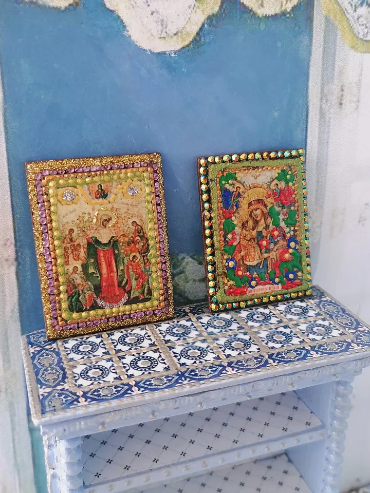 Miniature icon. Christmas icon.1:12 scale.Dollhouse miniature. Christmas. 1:12.Handmade. Icon with rhinestones.