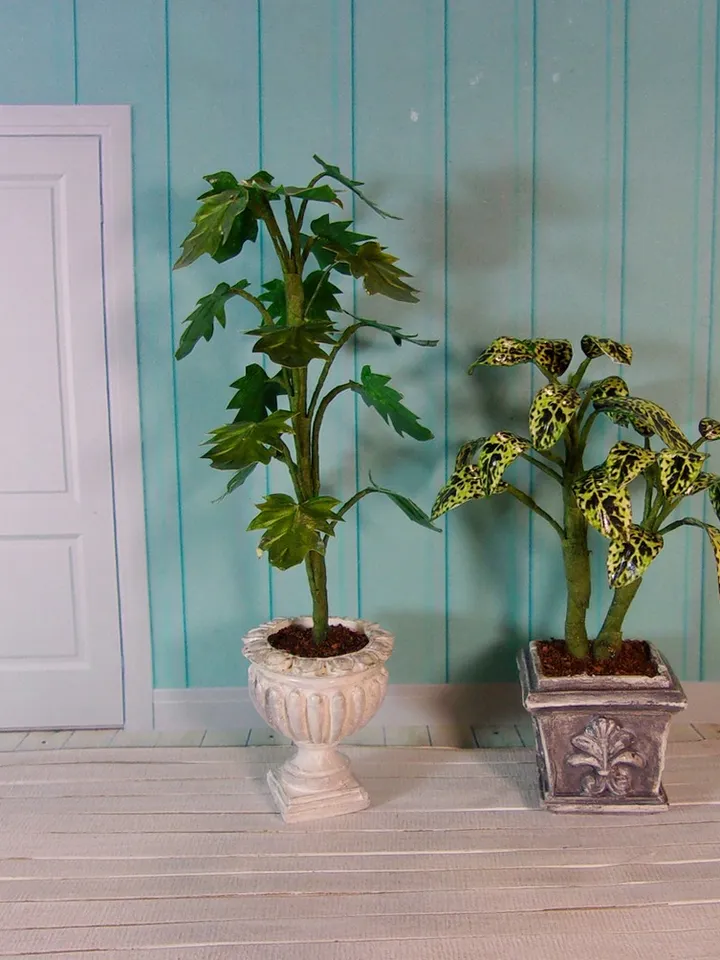 Flowers in a basket for a dollhouse.1:12 scale.
