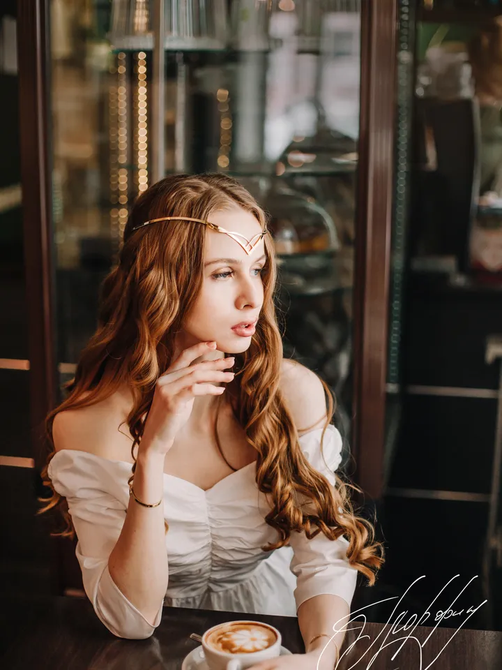Narrow and light diadem universal accessory, boho and romantic style evening prom tiara, elven jewelry Ancona