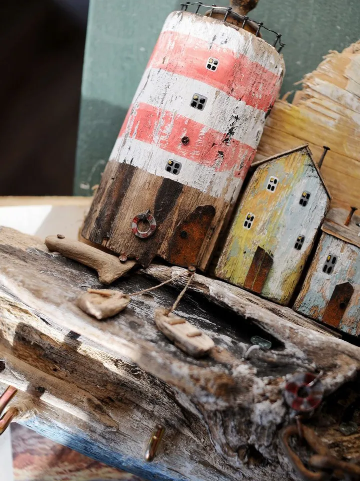 Large Driftwood Art Key Holder, Handmade Driftwood Wall Key Holder