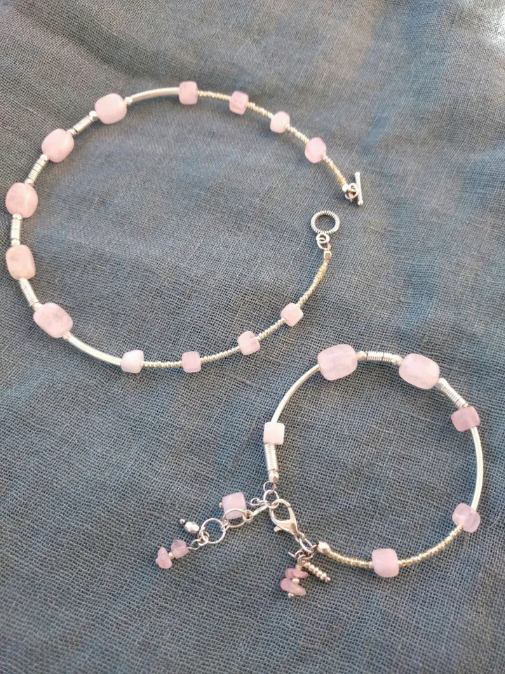 Quartz necklace and bracelet