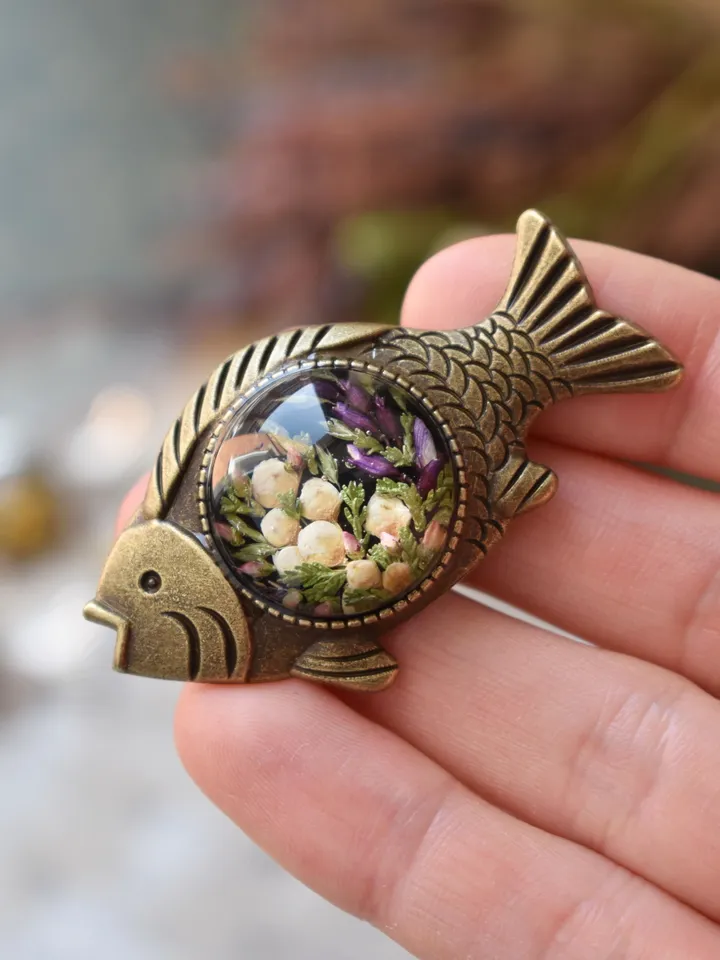 Real Flower Brooch. Brooch-fish with wildflowers in resin. Summer Brooch.