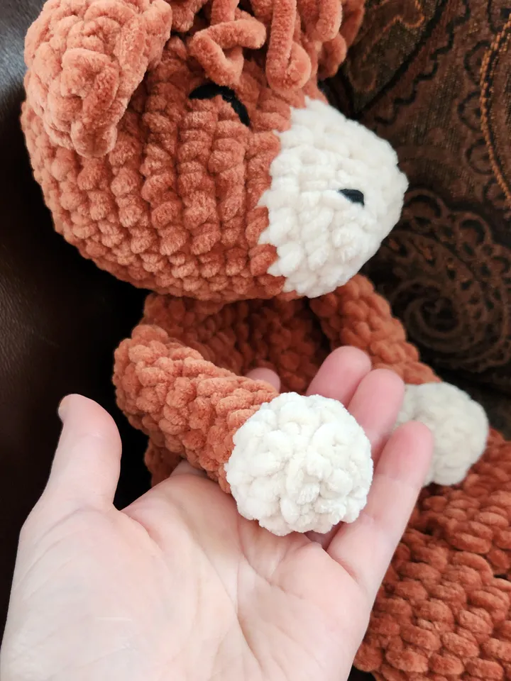 Highland Cow Crochet Snuggle Pattern – Plush Baby Cuddle Toy with Video Tutorial of tricky parts