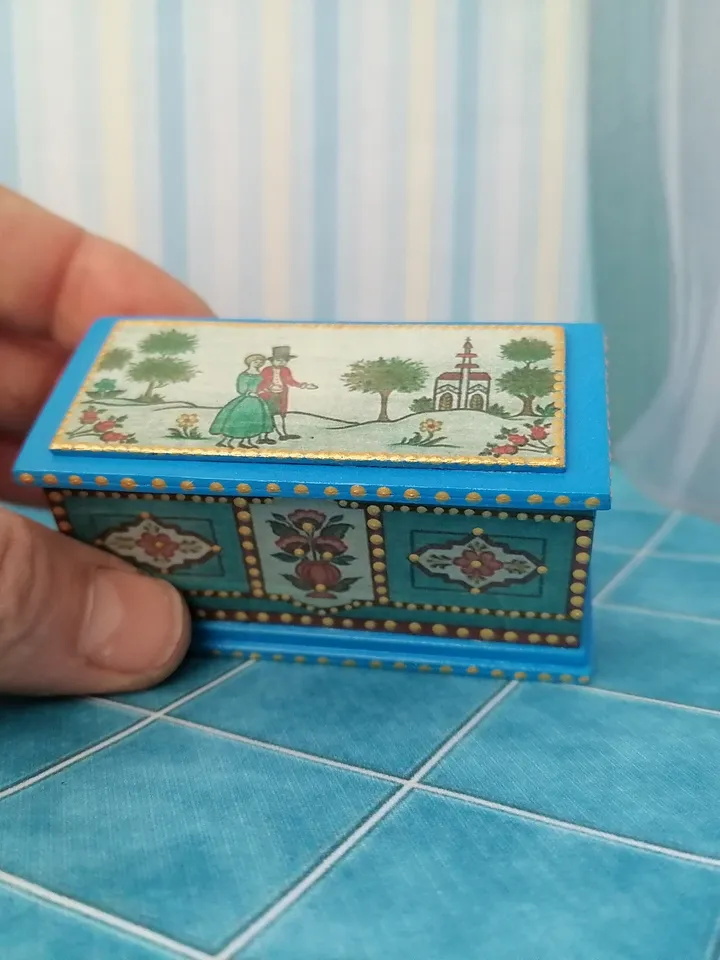 Doll box. Miniature. 1:12.