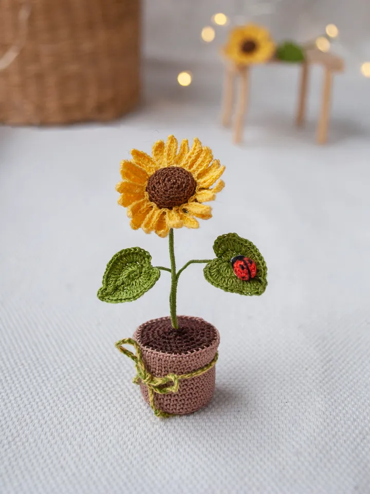 Miniature SUNFLOWER with Ladybird, Plant in a pot, Flower present, Fairy garden gift, Mother Day Gift from daughter