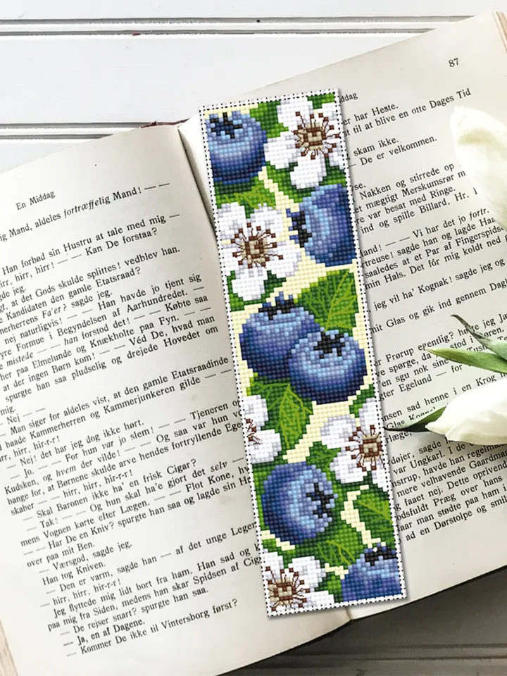 Blueberry bookmark cross stitch pattern download PDF Blue berries cross stitch chart, Digital bookmark fruit, Floral bookmark pattern #B152