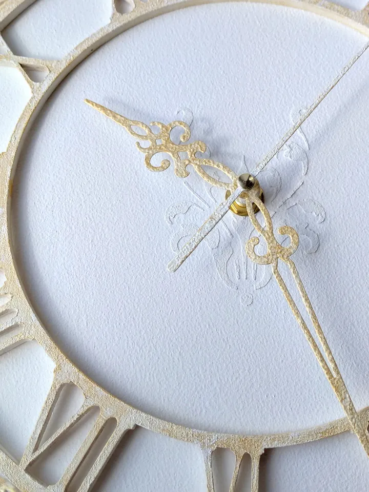 Small white wall clock with gold ornament and roman numerals in vintage style Silent clock for bedroom, living room or nursery Gift for Christmas, Birthday, Mother's Day, Wedding, Housewarming