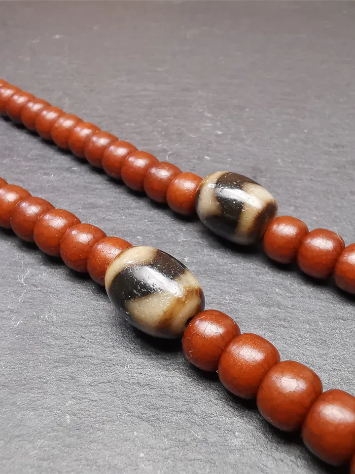 Gandhanra TibetanTiger Tooth Dzi Bead Accessories,Dzi Spacer Beads,Marker Beads for Mala Necklace,0.66" × 0.51"