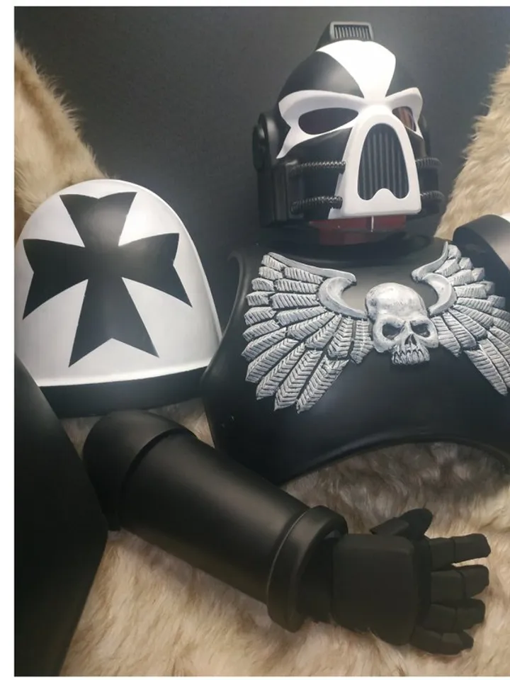 Spacemarine Cosplay - Black Templars armor - Warhammer 40k - custom cosplay prop