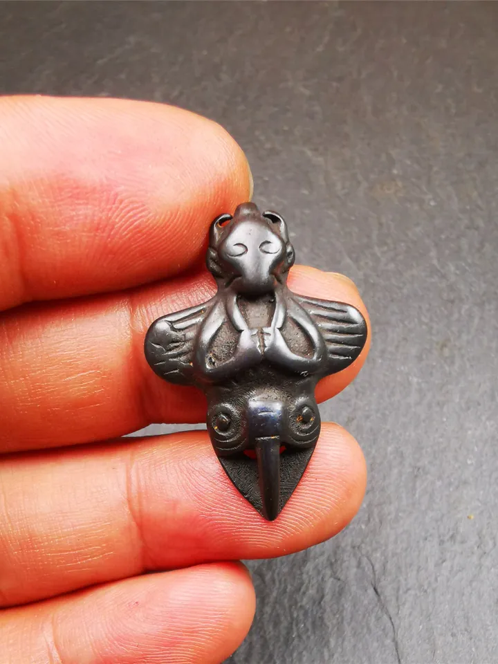 Gandhanra Handmade Tibetan Buddhist Amulet Garuda,Garula,Suparna,Golden-winged Bird Pendant,Made of Thokcha,1.26&quot;