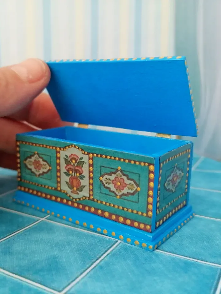 Doll box. Miniature. 1:12.