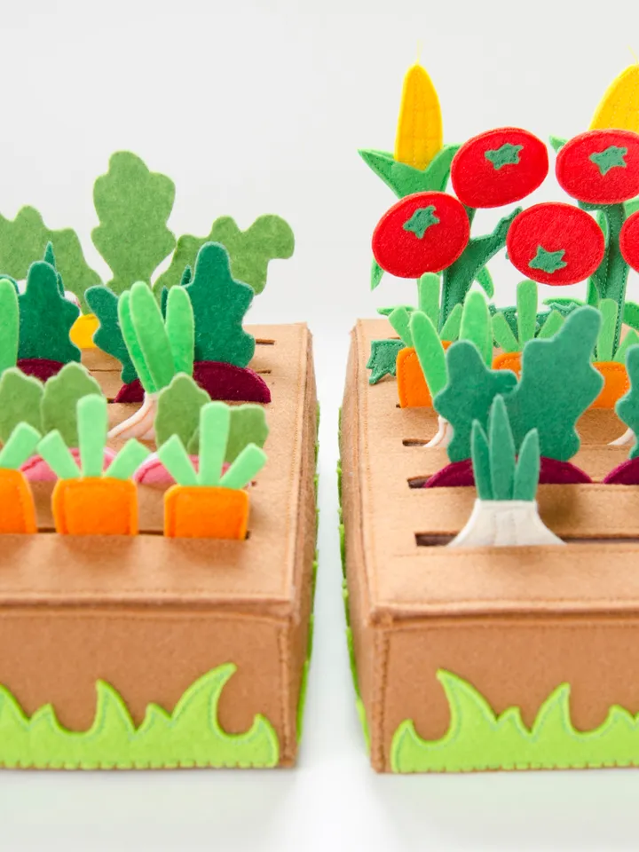 Boardgame Save vegetable garden, eco toy
