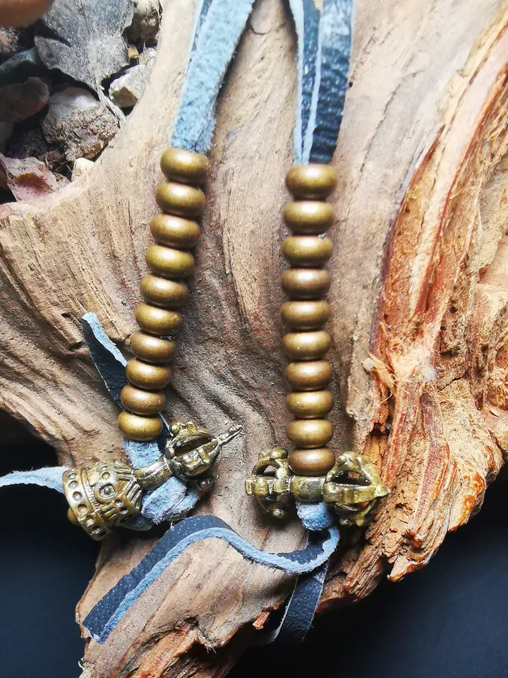 Gandhanra Handmade Tibetan Buddhist Mala Bead Counters, Carved with Dorje and Vajra / Kartika and Kila, Made of Brass