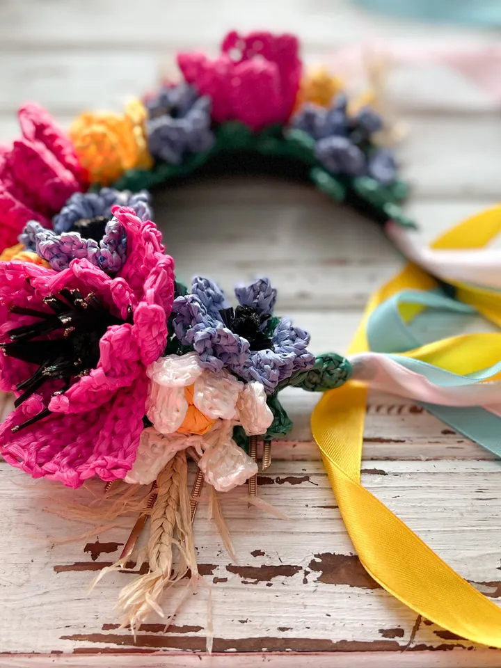 Ethnic headpiece, crowns, tiara, diadems, bridal, hair accessories, bespoke headband with handcrafted florals, crochet flower, wreath