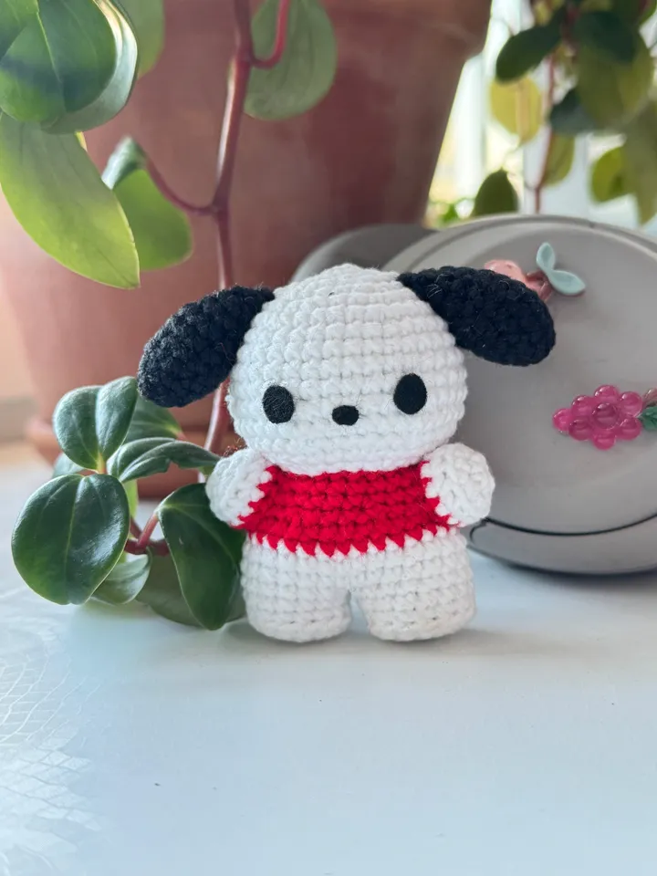 PATTERN pochacco crochet, amigurumi sanrio crochet pattern PDF US terms, crochet keychain sanrio, hello kitty crochet