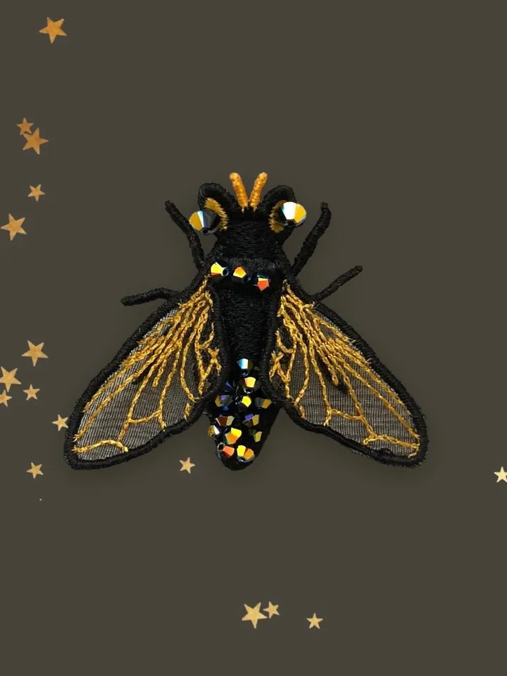 Free Standling Lace Machine Embroidery Design Queen of a fly Brooch Jewelery Embroidery Pattern FSL embroidery pattern