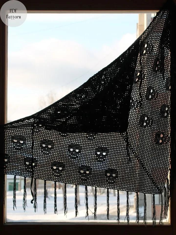 Crochet Pattern shawl with hood and skulls, Crochet shawl pattern, Crochet pattern skulls, Easy patter, Stylish gift
