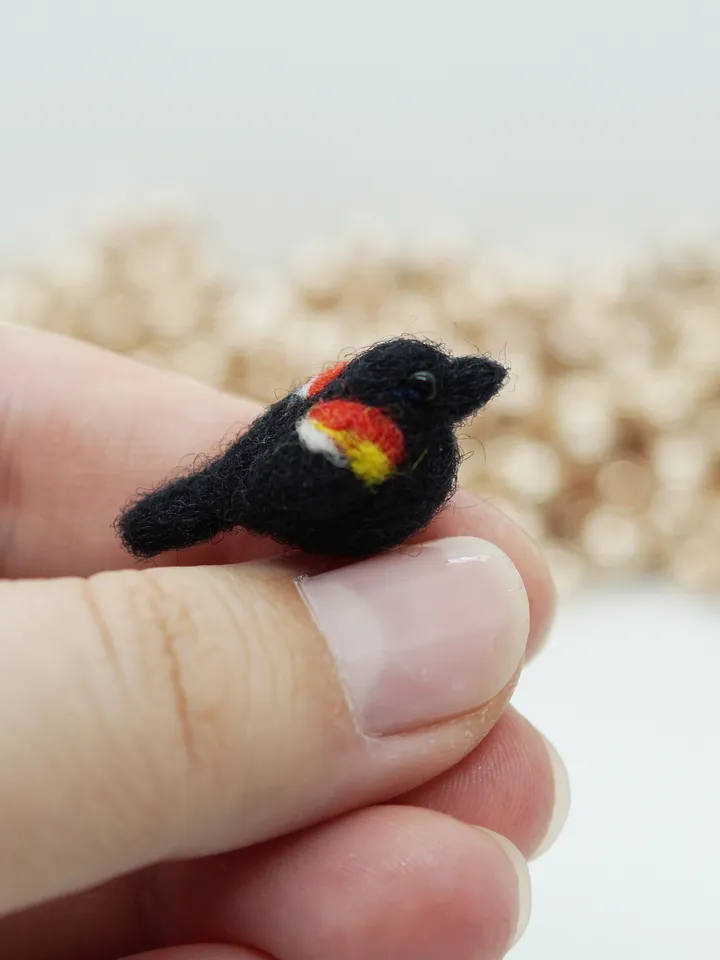 Red-winged blackbird, miniature needle felted blackbird, tiny bird, made to order
