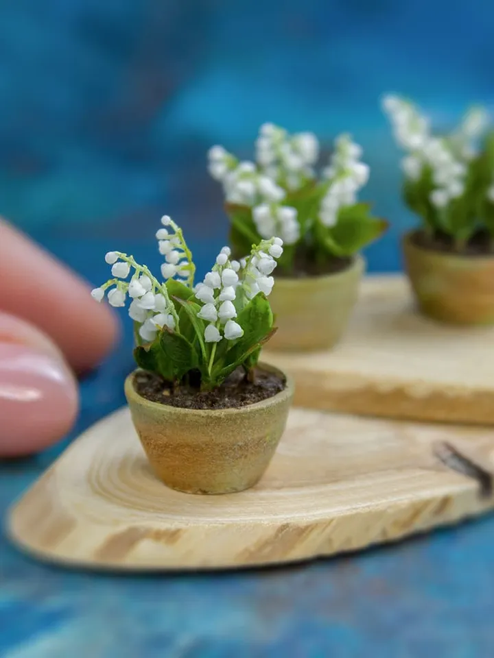 TUTORIAL Miniature lily of the valley with cold porcelain / air dry clay