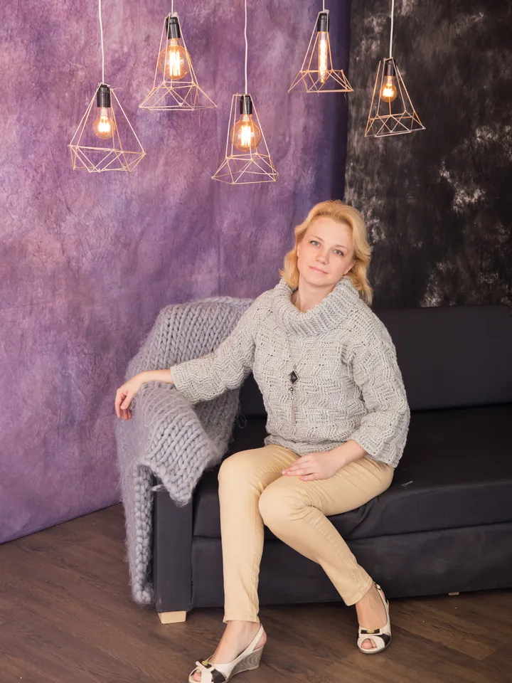 Women's Chunky Sweater Crochet Pattern Miranda
