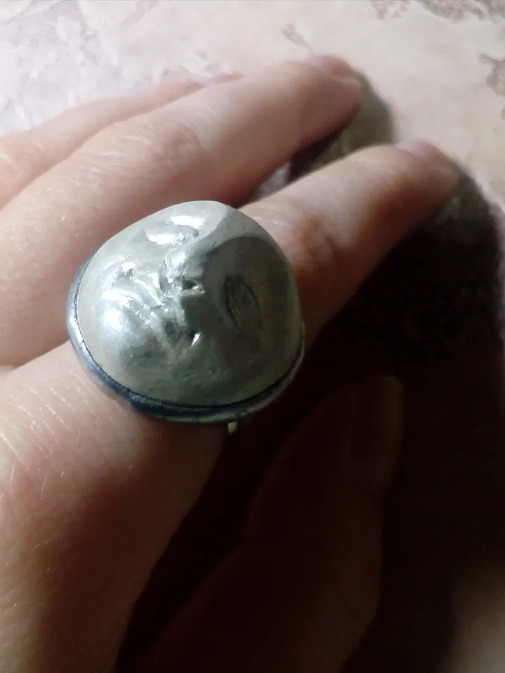 Moon face ring, moon Goddess ring, Halloween witchy ring, pearl color head ring