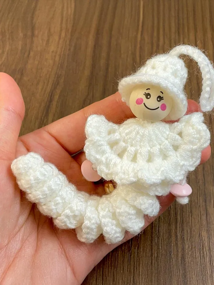 Crochet Caterpillar Angel Keychain PDF Pattern, Amigurumi Bug with Hat & Cape, Cute Guardian Angel Ornament DIY, Handmade Keychain Gift