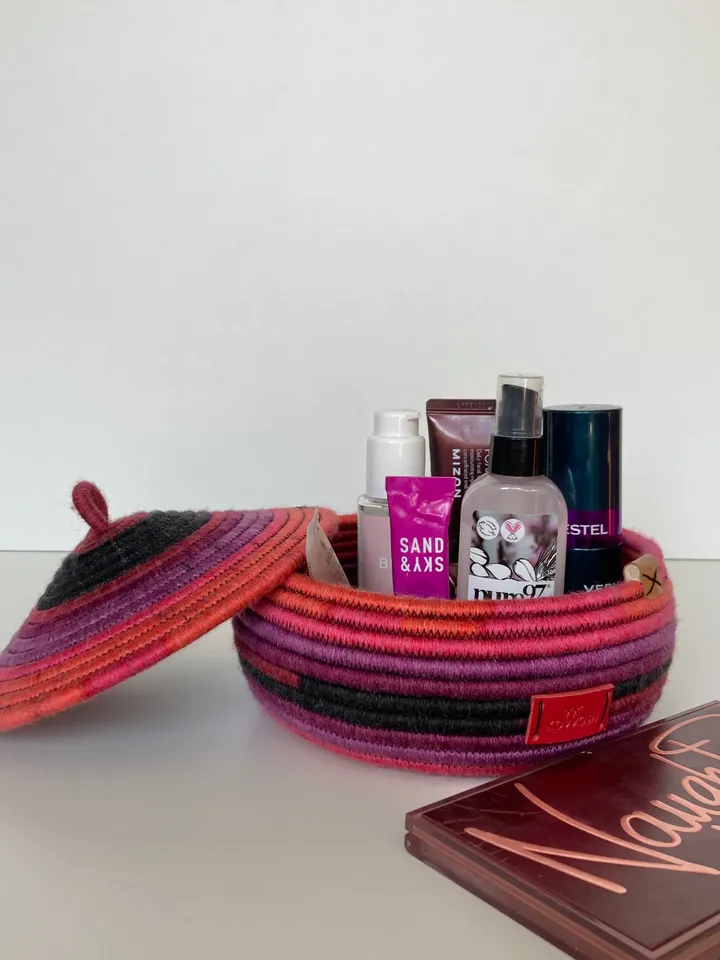 Raspberry storage basket with lid 6.5'' x 5''