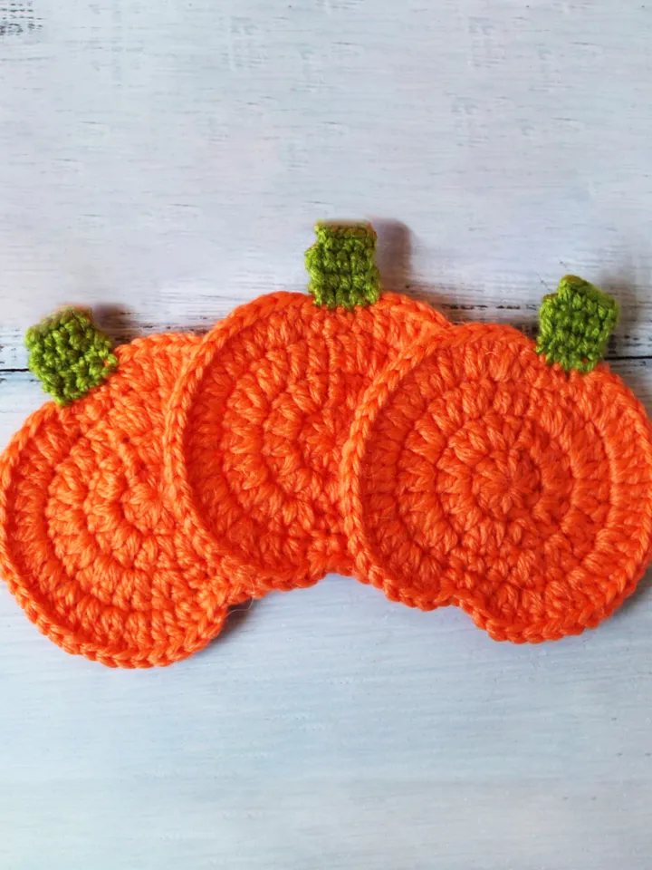Crochet pumpkins Halloween coaster for fall table decor, Decorative pumpkin Autumn decorations, Primitive fall decor