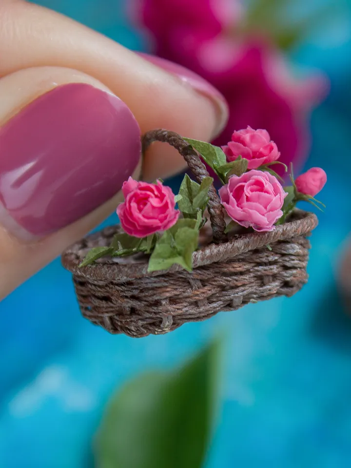 TUTORIAL Miniature wicker basket with a rectangular bottom