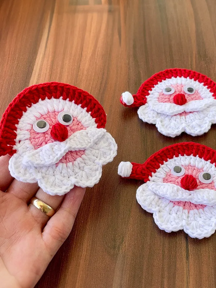 Crochet Santa Claus Face Applique - Crochet Xmas Tree Decor - Beginner-Friendly Crochet Santa Claus Pattern