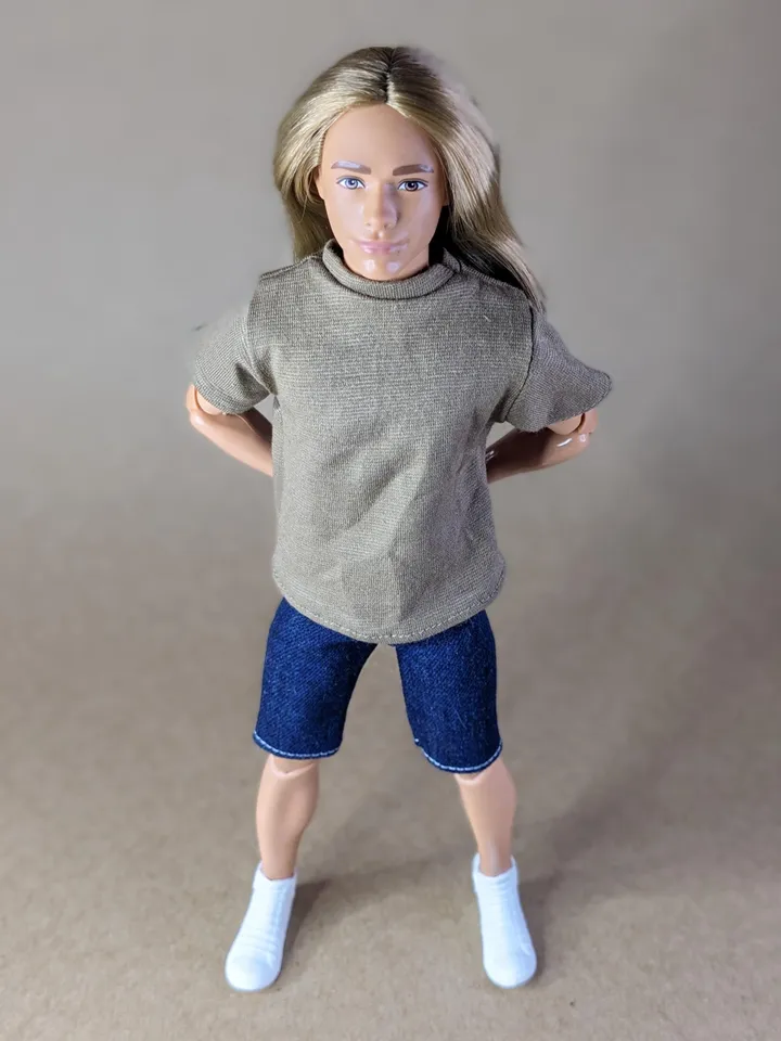 Khaki T-shirt for 12-inch fashion male dolls