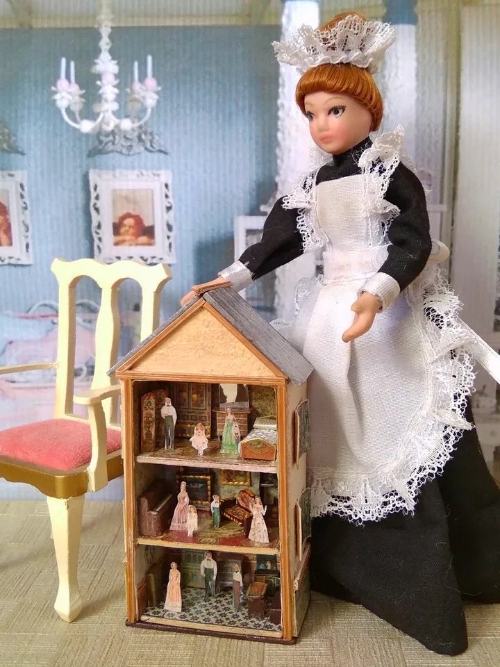 Miniature roombox for a doll house.1:12 scale.