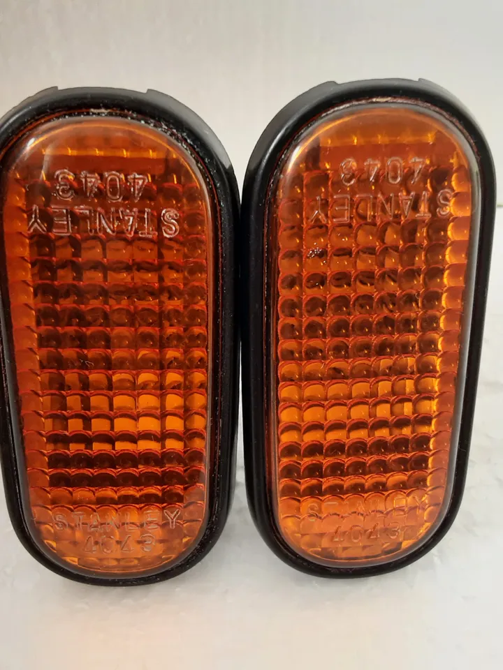 JDM HONDA ( INTEGRA DC2,DB8,Type-R, CIVIC EG6,EG9, DELSOL CRX) AMBER SIDE MAKER