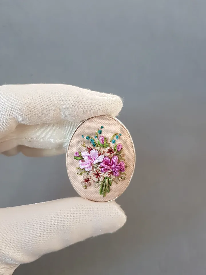 Hand embroidered brooch for her, embroidery jewelry, Mother day gift, ribbon embroidery,art.15