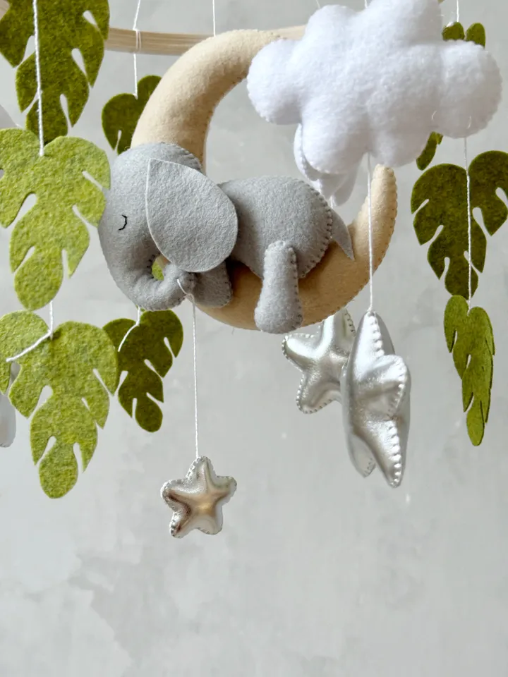 Elephant mobile baby neutral, Safari crib mobile baby, Jungle baby mobile elephant