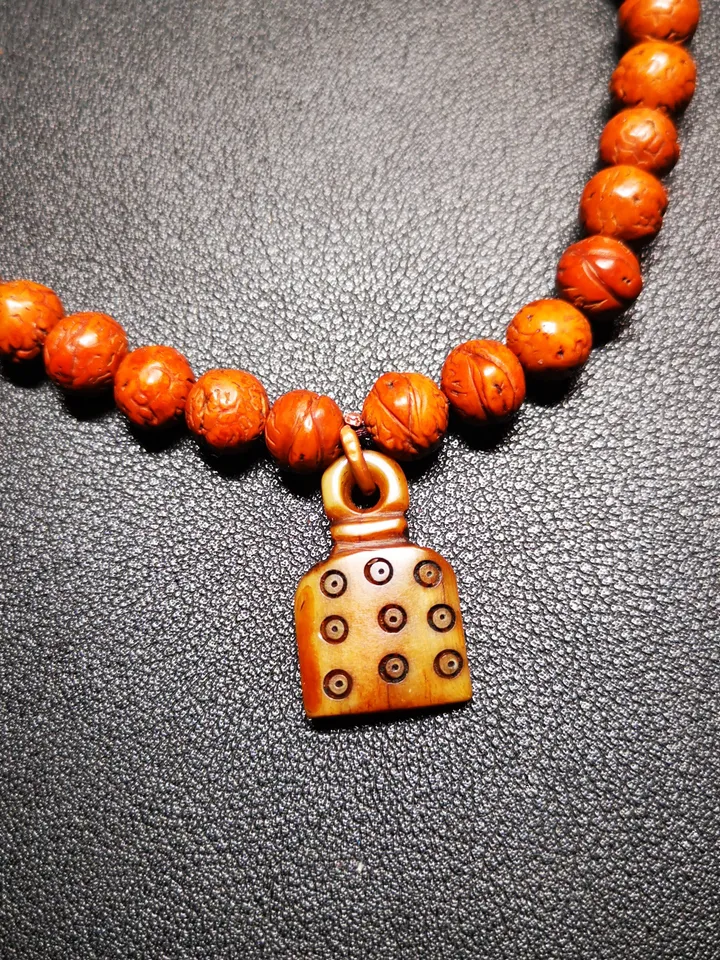 Yak Bone Carved Mantra Dot Mala Pendant,Bead Counter Clip, Prayer Bead Accessories,Gandhanra Tibetan Amulet