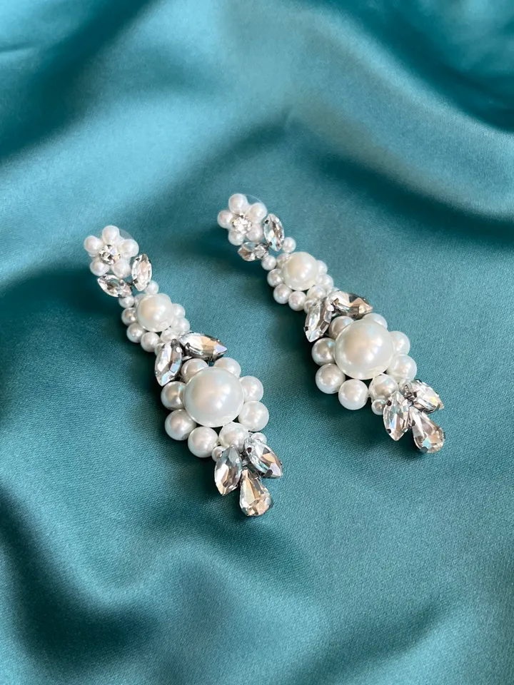 Daisy Leaf Cluster Earrings
