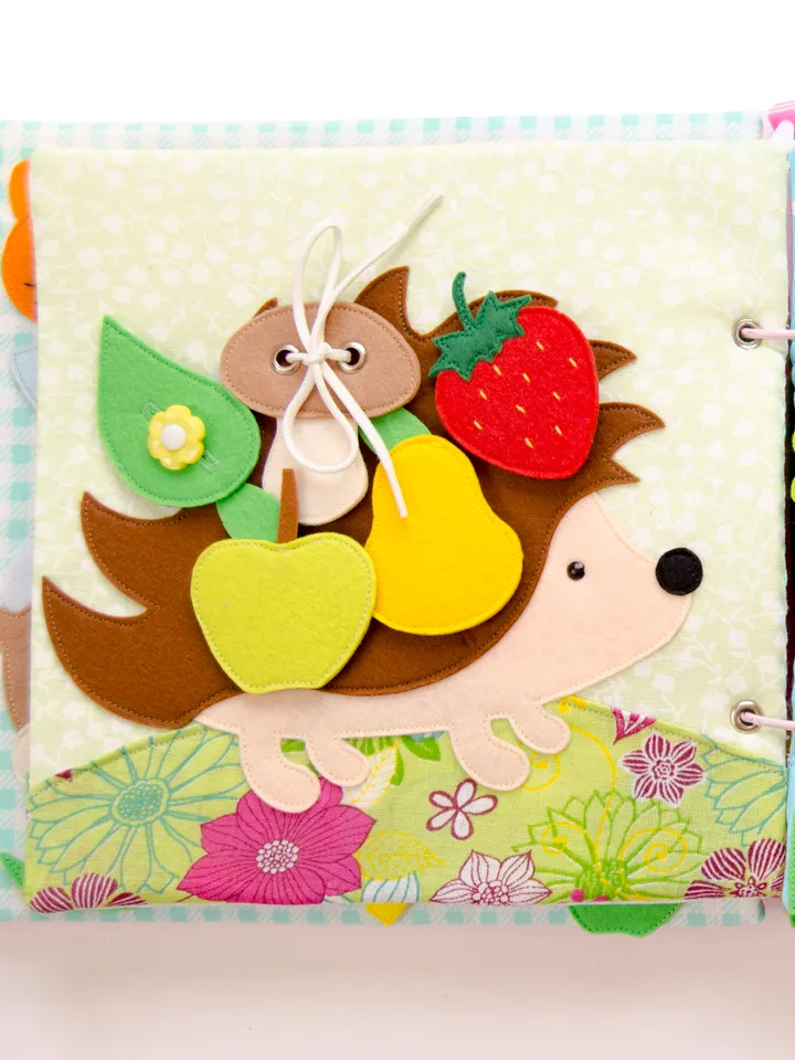 Hedgehog, quiet book page, 20x20 cm, PDF sewing pattern, SVG file