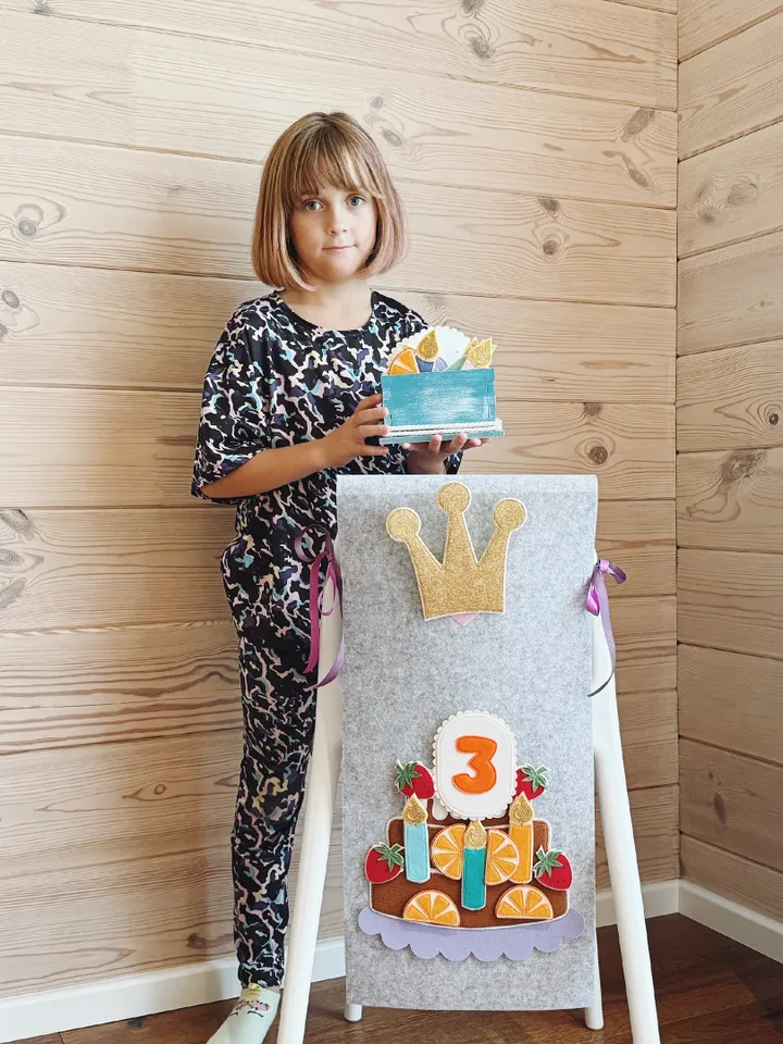 chair cover birthday.birthday cake