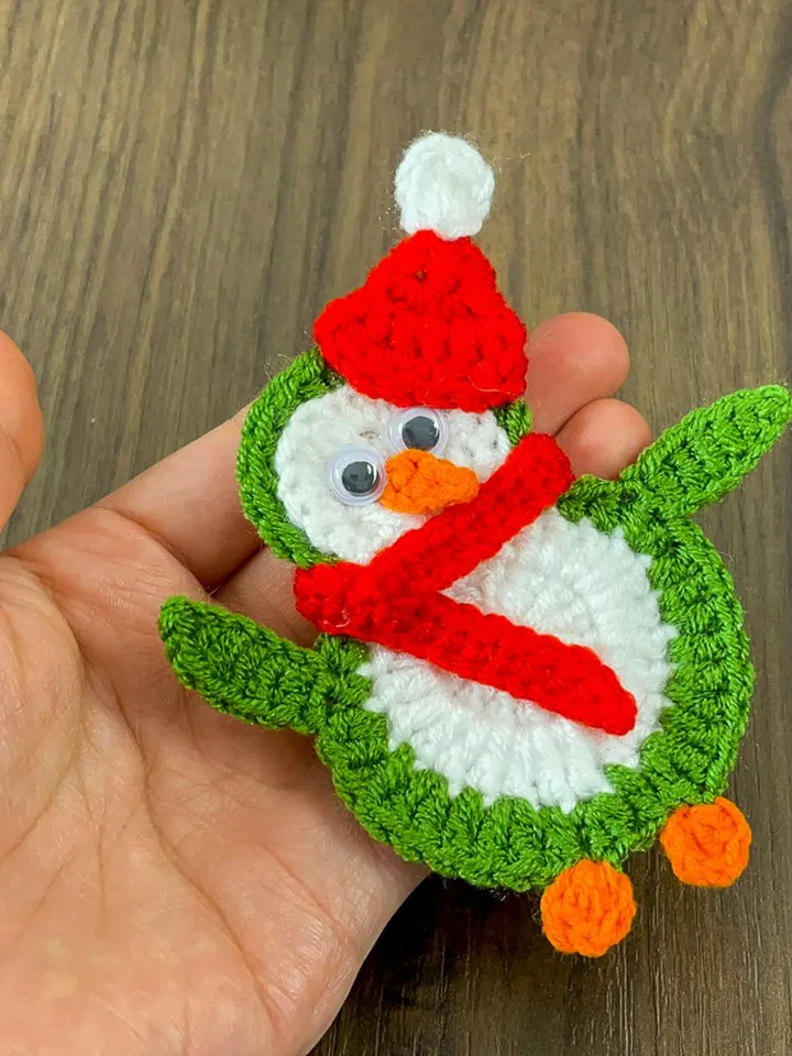 Crochet Penguin Ornament PDF Pattern, DIY Christmas Penguin Decoration, Handmade Festive Penguin Applique, Holiday Crochet Design