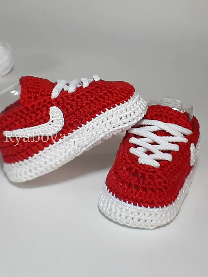 Red Baby girl booties sneakers, crochet newborn shoes first christmas ornament, baby girl clothes, postpartum gift