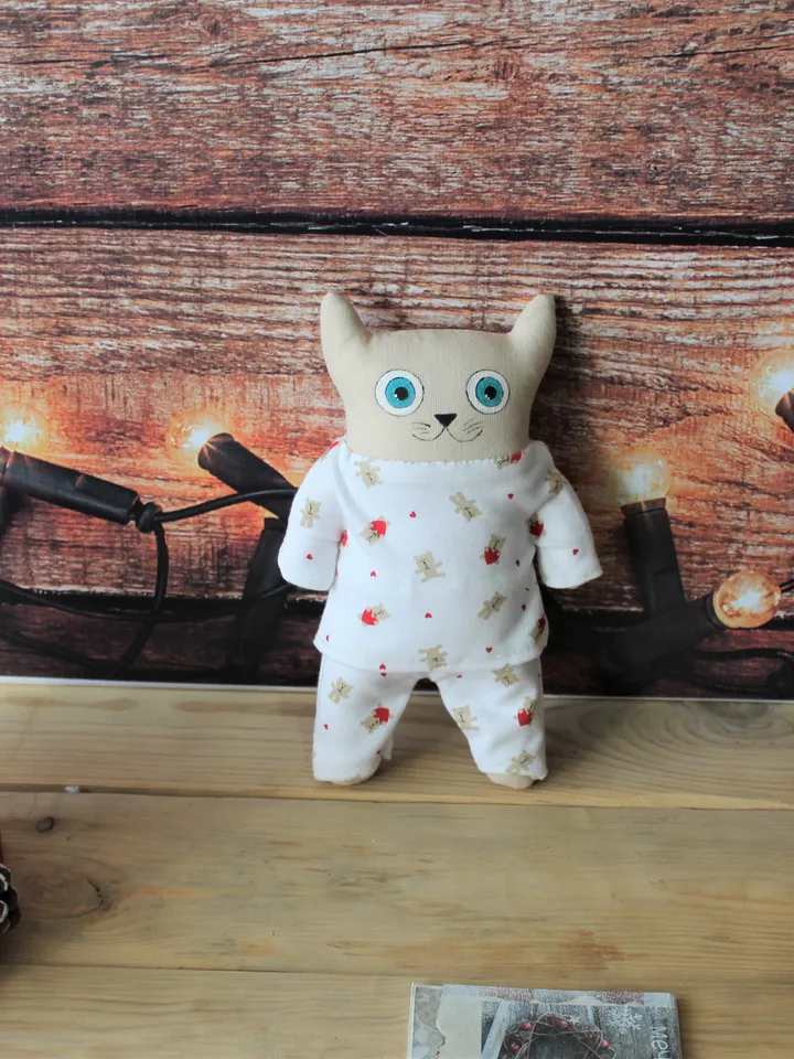 Cat toy pattern – Stuffed animal pattern - soft toy sewing pattern - Christmas gift idea