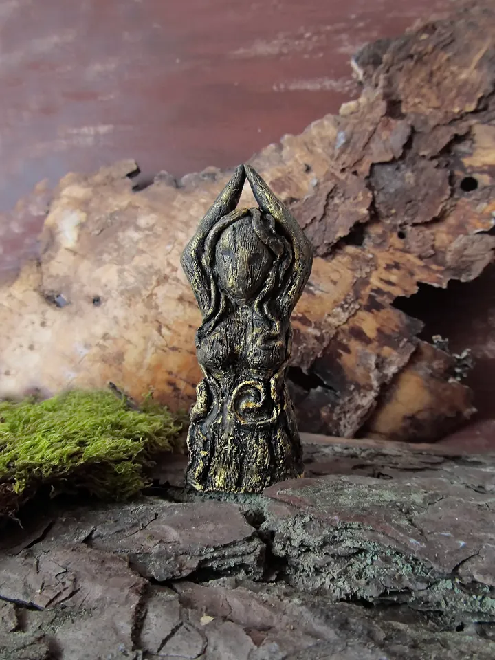 Mother Earth Goddess Gaia Wiccan Pagan statue Nature witch doll Wicca birth art sculpture Figurine Idol fertility Amulet Altar doll gift