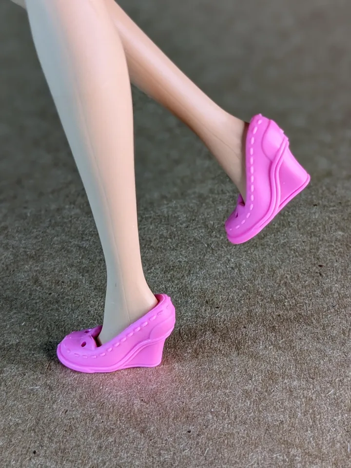 Pink wedge shoes for 1/6 scale female dolls