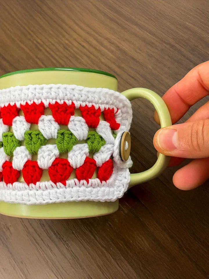 Christmas Crochet Mug Cozy Pattern PDF, Festive Red Green White Cup Cozy Pattern, Handmade Holiday Mug Cover, Crochet Cup Sleeve Tutorial