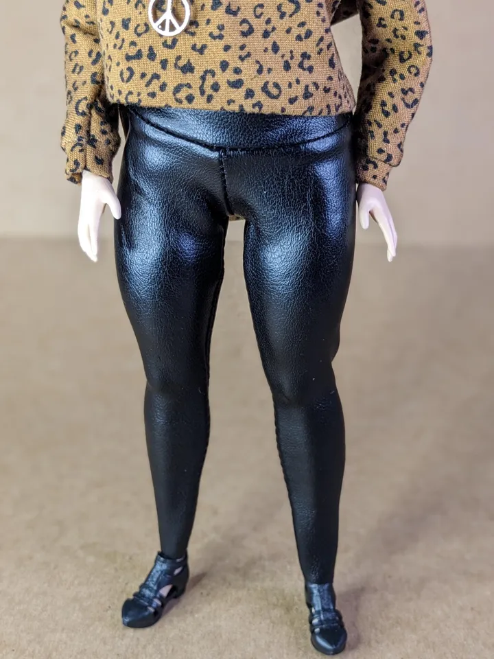 Handmade casual two-piece set (long-sleeved T-shirt and leggings) for 1/6 scale fashion female dolls