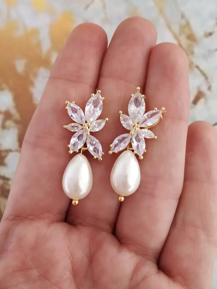 Swarovski Crystal Wedding Earrings, Pearl Bridal Earrings, Rose Gold Wedding Earrings, Vintage Style CZ Wedding Jewelry For Bride Gift