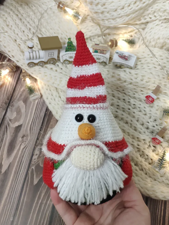Christmas Gnome Snowman easy crochet pattern
