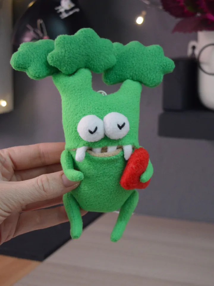 Plush Broccoli Toy Pattern – Fleece Softie PDF Tutorial