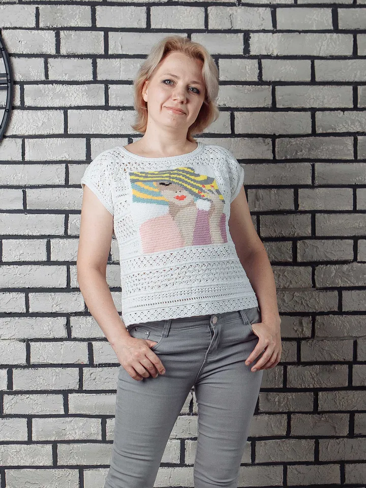 Women's Summer Top 'Lady in Hat' Crochet Pattern